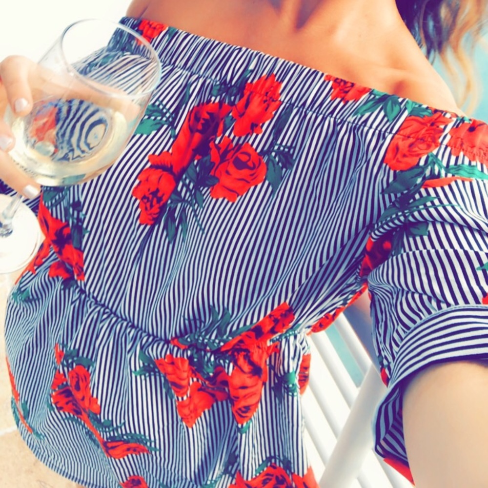 Off shoulder striped floral dress🌹🌹NWOT